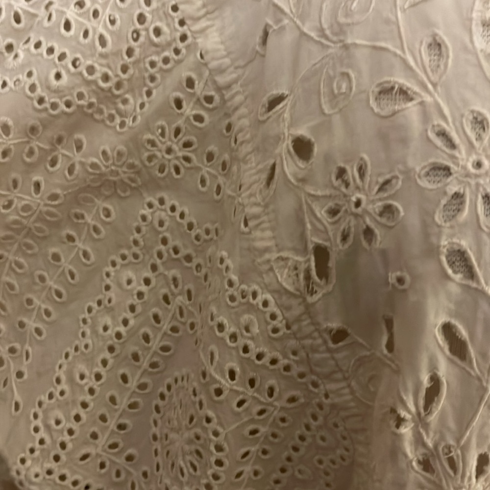 Magnolia Pearl Eyelet Selah Blouse in Moonlight Top - Picture 13 of 14